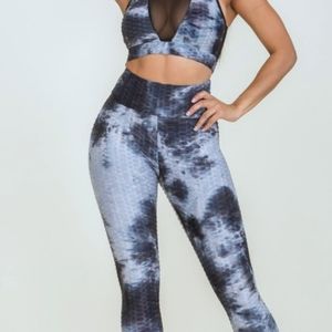 NEW Women's tye dye two piece sport set